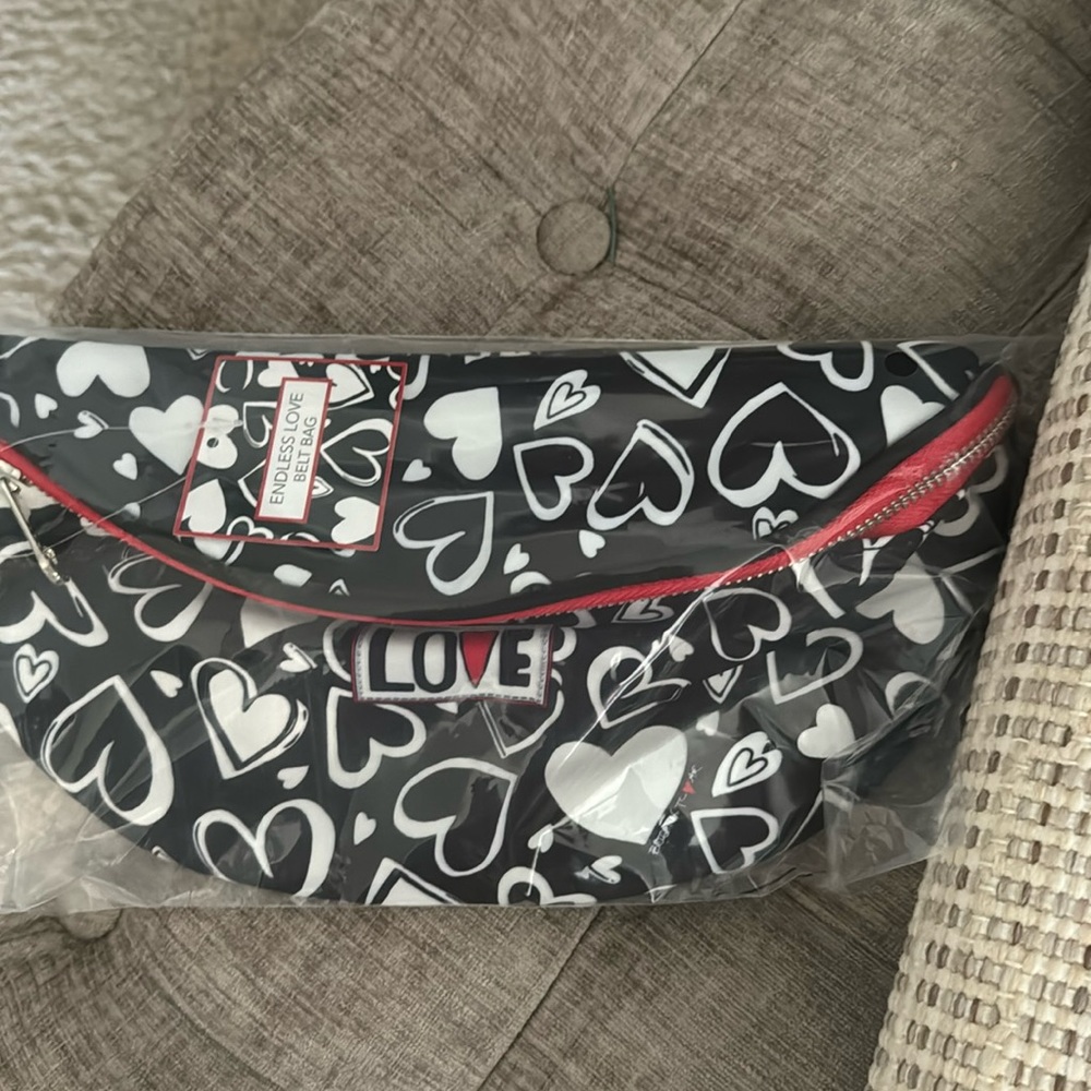 Cross  Waste / Body bag